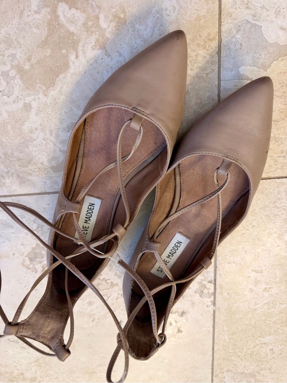 Steve Madden Beige Pointed-Toe Lace-Up Flats